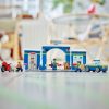 LEGO City 60370 Hajsza a rendőrkapitányságon