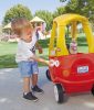 Little Tikes Car Cozy Coupe piros-sárga autó lábbal hajtós bébitaxi
