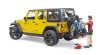 Bruder Jeep Wrangler Rubicon s cyklistom a okolo